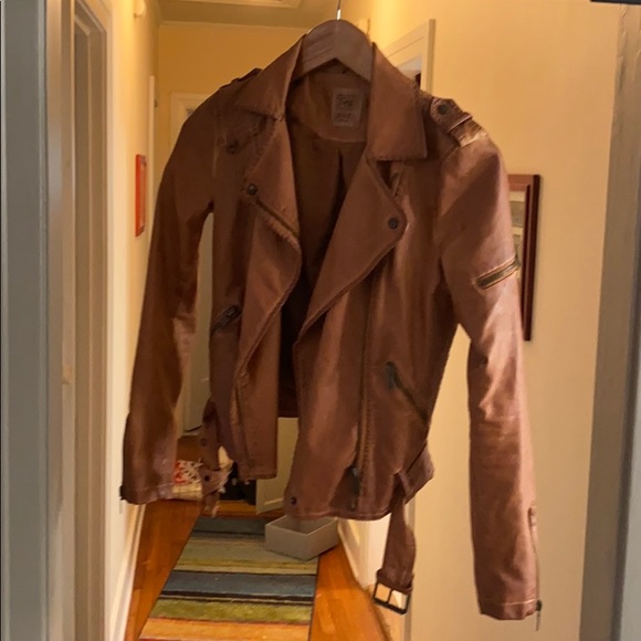 Jacket - Picture 1 of 3